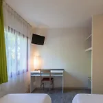 ホテル Aliotel Cazères-sur-lʼAdour