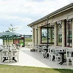 Aliotel ホテル Cazères-sur-lʼAdour