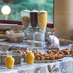 Aliotel ホテル Cazères-sur-lʼAdour