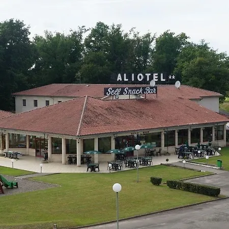 Aliotel Казер-сюр-Л'Адур