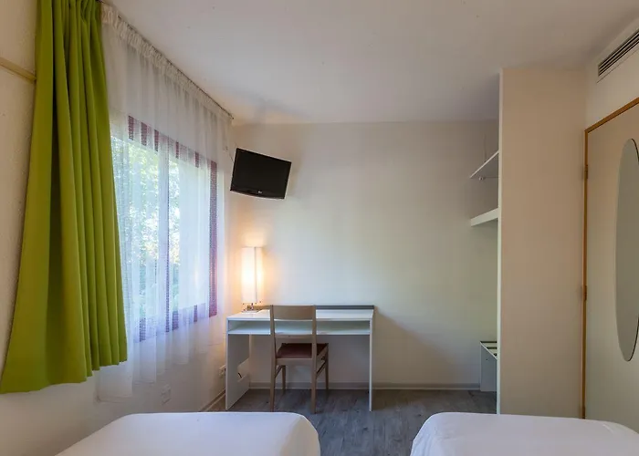 Hotel Aliotel Cazères-sur-lʼAdour