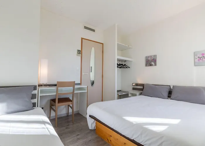 Hotel Aliotel Cazères-sur-lʼAdour