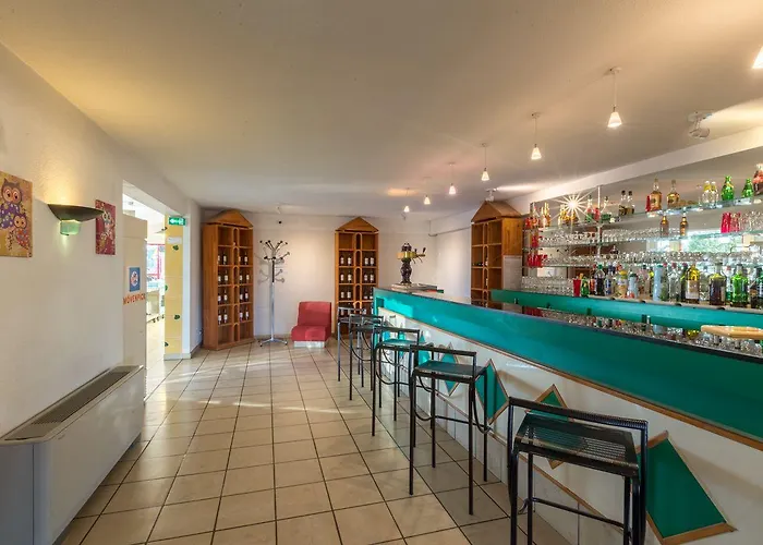 Aliotel 2* Cazères-sur-lʼAdour