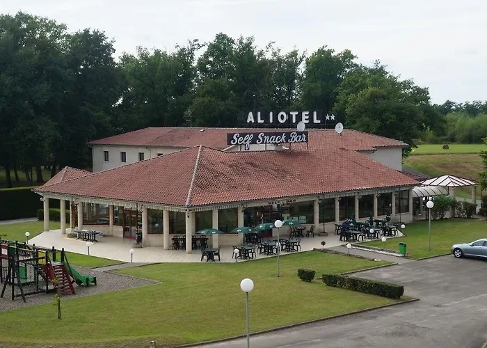 Aliotel Cazères-sur-lʼAdour