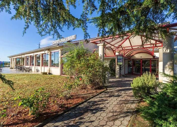 Aliotel Cazères-sur-lʼAdour