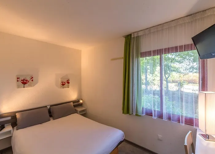 Hotel Aliotel Cazères-sur-lʼAdour